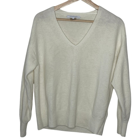 Gerard Darel Sweaters - Gerard Darel Paris Wool  V-Neck Sweater Pullover  Women's Size‎ 2